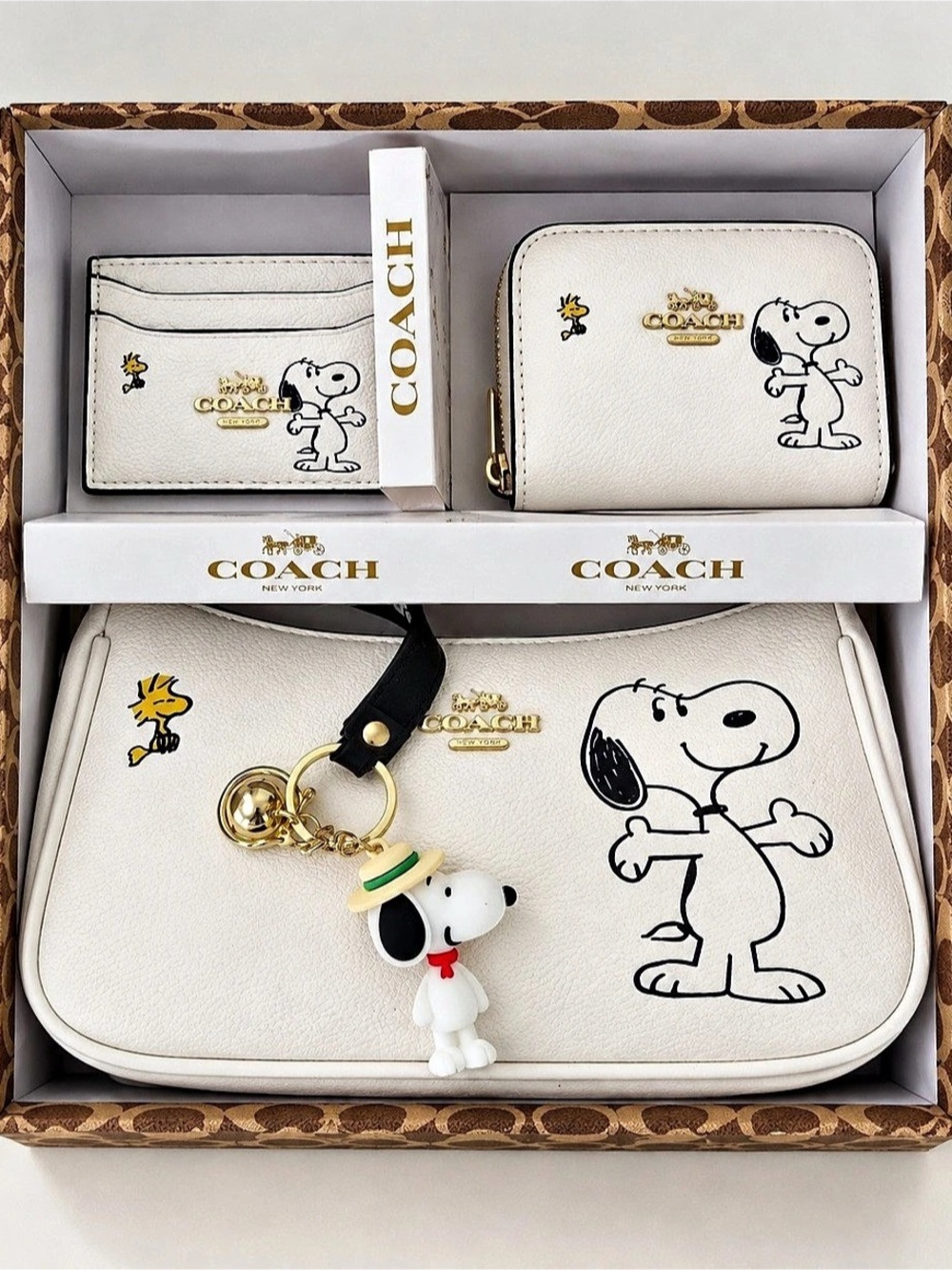 COACH Snoopy 4-Piece Bag Set in White NWT